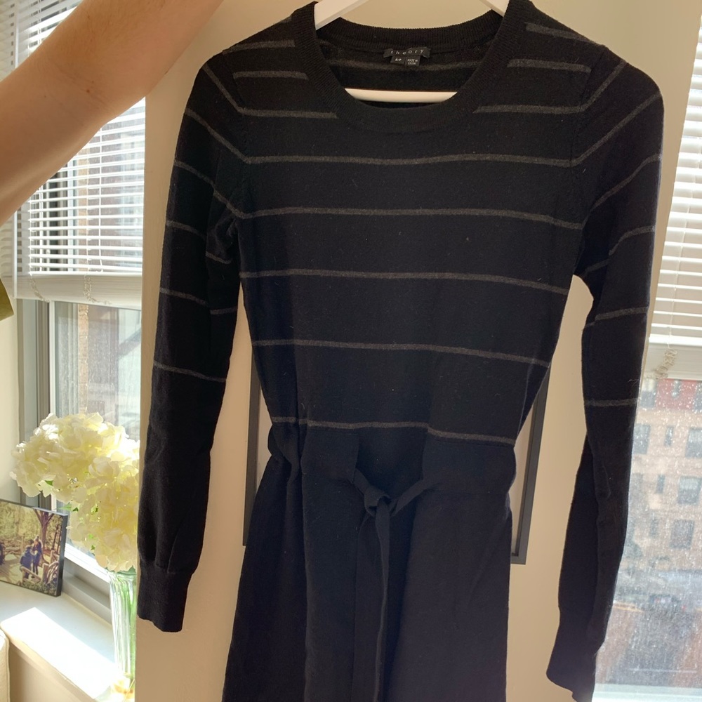 Theory sweater dress with belt